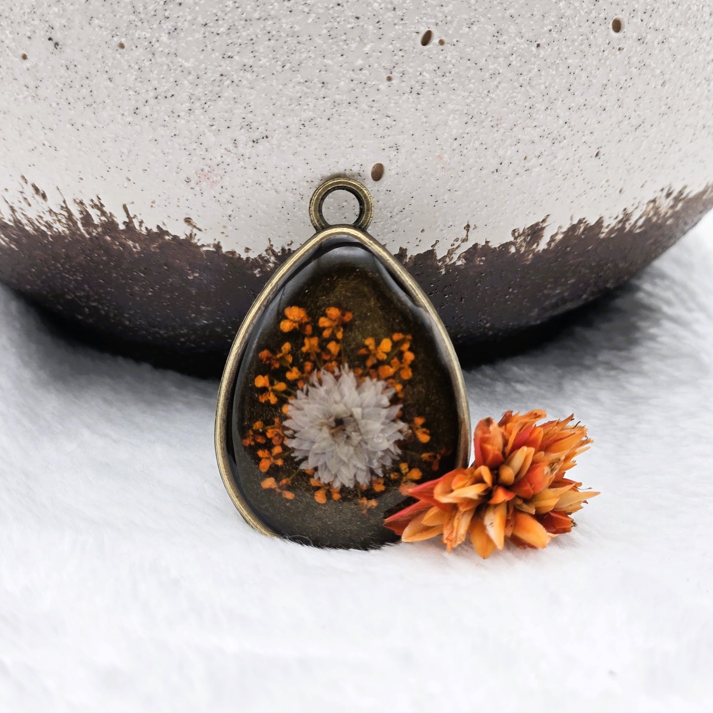 Dried Bloom Pendant