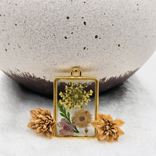 Flora Essence Pendant