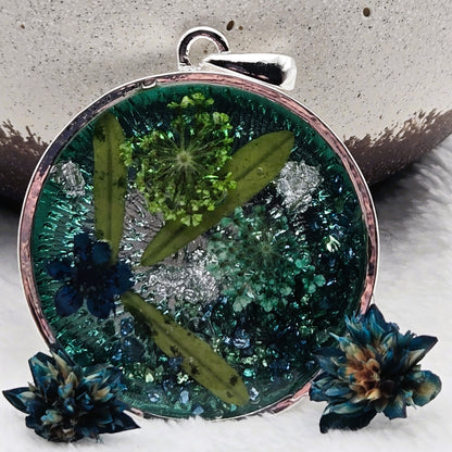 Verdant Bloom Pendant