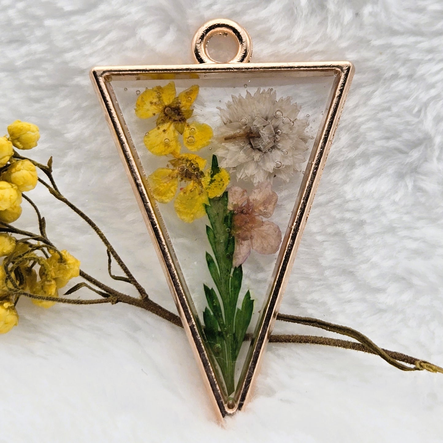 Triangle Flora Keepsake