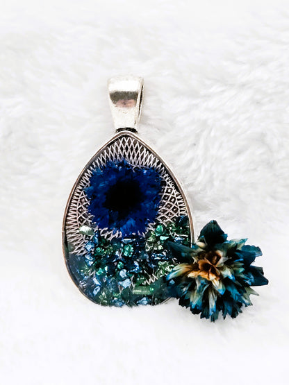 Blue Petal Pendant Delight