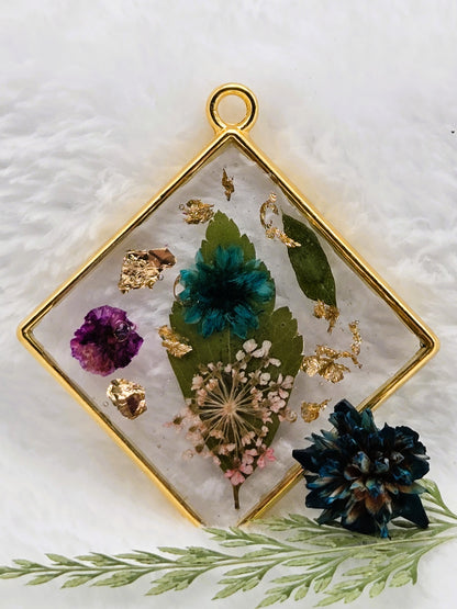 Serene Bloom Necklace