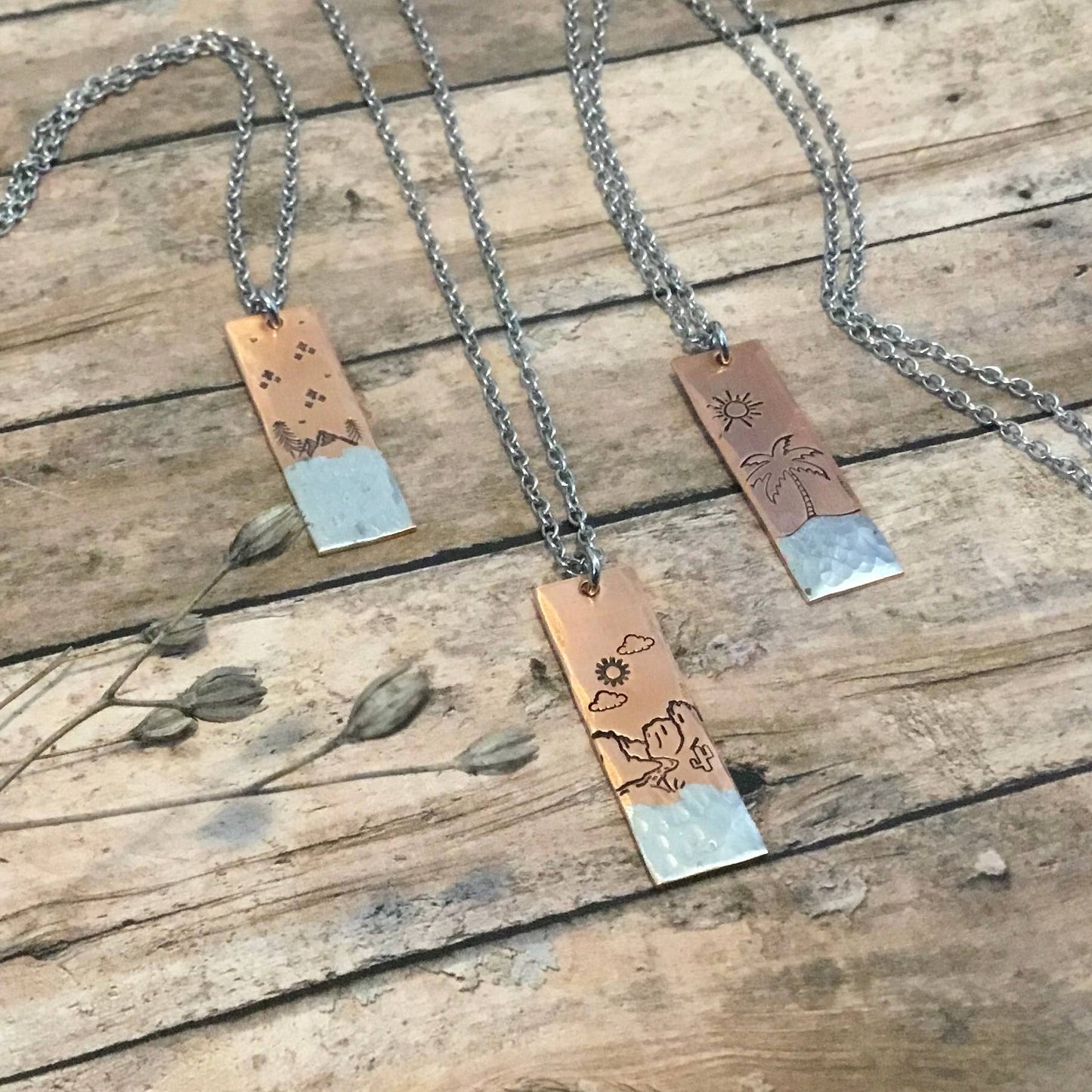 Mixed metal vertical copper bar necklace - palm tree beach